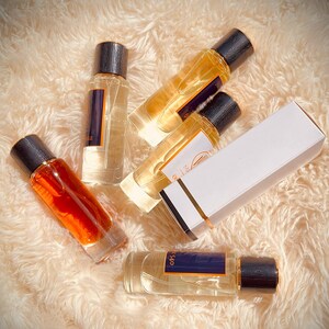 Golden Dust Perfume Oil. Unisex Alcohol-Free Floral & Gourmand Fragrance - Marwa